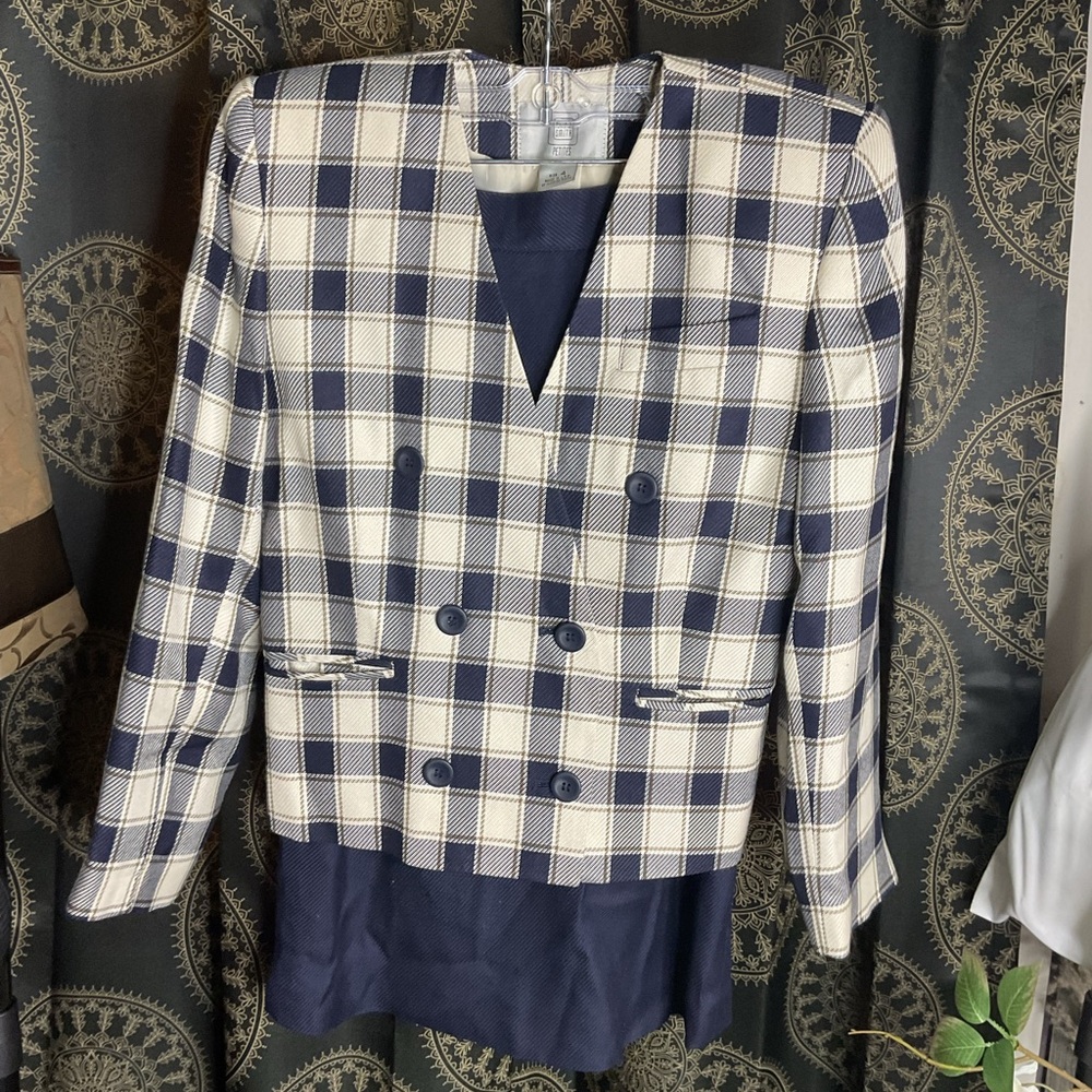 Vintage Amanda Smith Petites Skirt Suit
